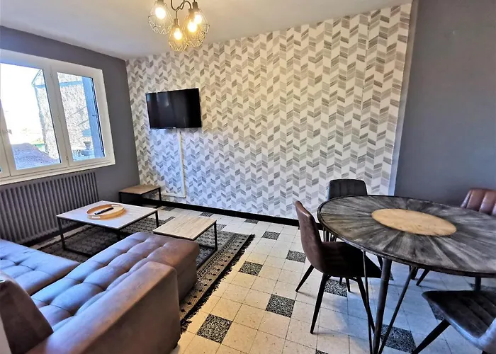 Appartement Tout Confort Refait A Neuf